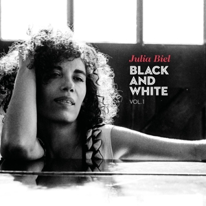 Biel, Julia – Black and White Vol.1