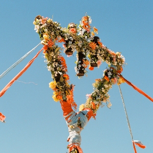 Devil Wears Prada – Flowers