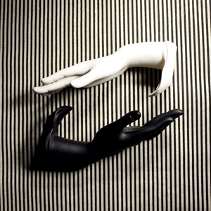 Nite Fields – Depersonalisation