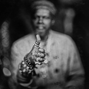 Holley, Lonnie – Mith