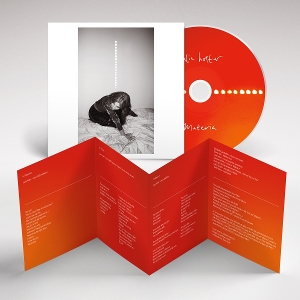 Holter, Julia – Materia